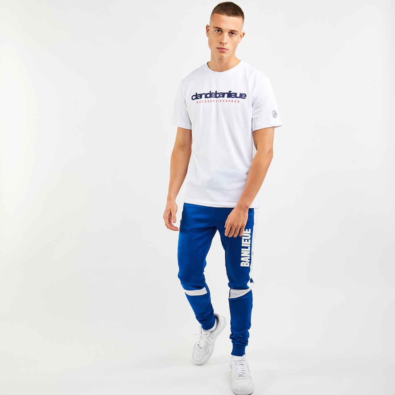 Banlieue Notre Temps Image 3 of 10. Tap to open photo gallery.