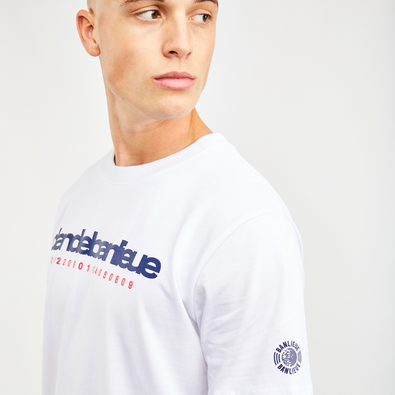 Banlieue Notre Temps Image 10 of 10. Tap to open photo gallery.