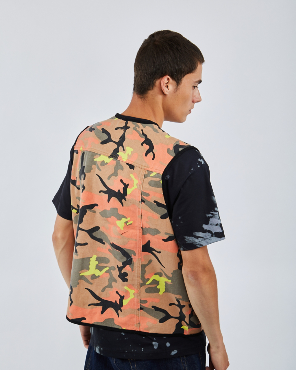 Karl Kani Camo Utility Afbeelding 3 van 4. Tik om de fotogalerij te openen..