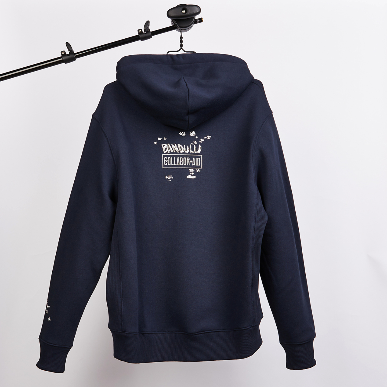 Collaboraid Bandulu Image 6 of 6. Tap to open photo gallery.