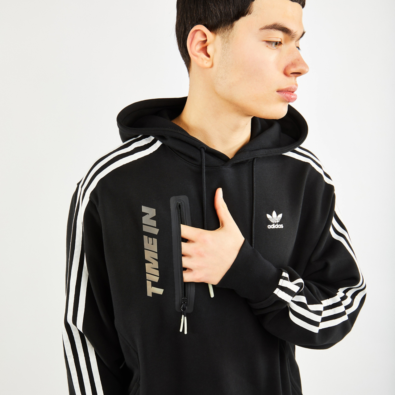 adidas Ninja Imagen 4 de 4. Toque para abrir la galería de fotos.