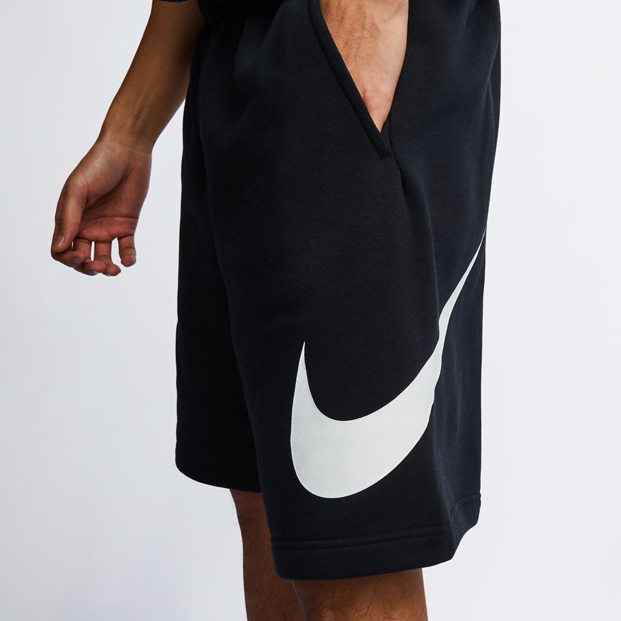 Nike Club Basketball Gx Short Image 4 of 4. Tap to open photo gallery.
