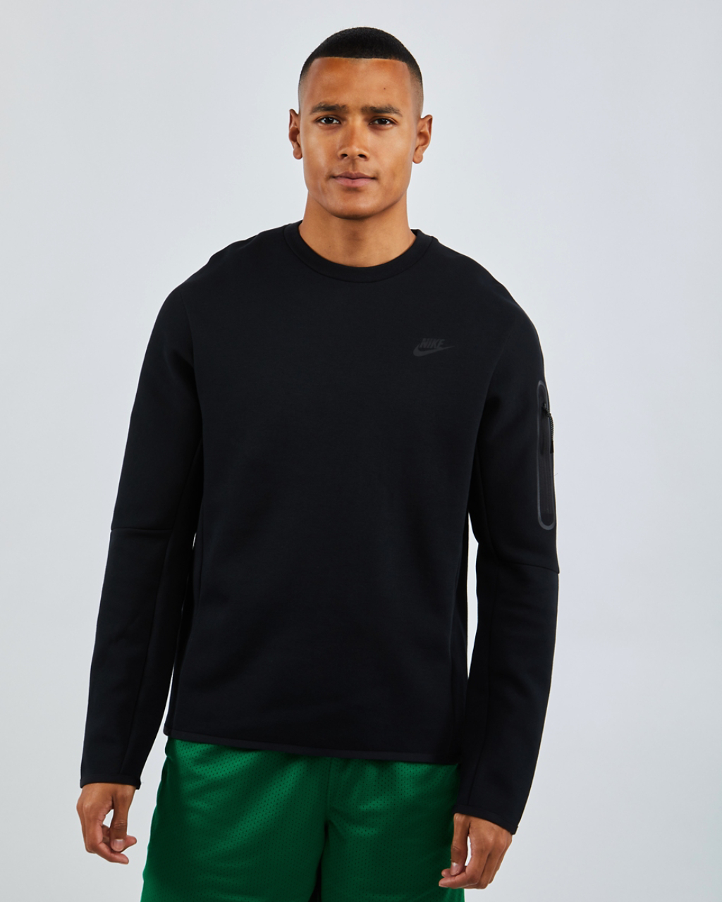 Nike Tech Fleece Image 1 of 4. Tap to open photo gallery.