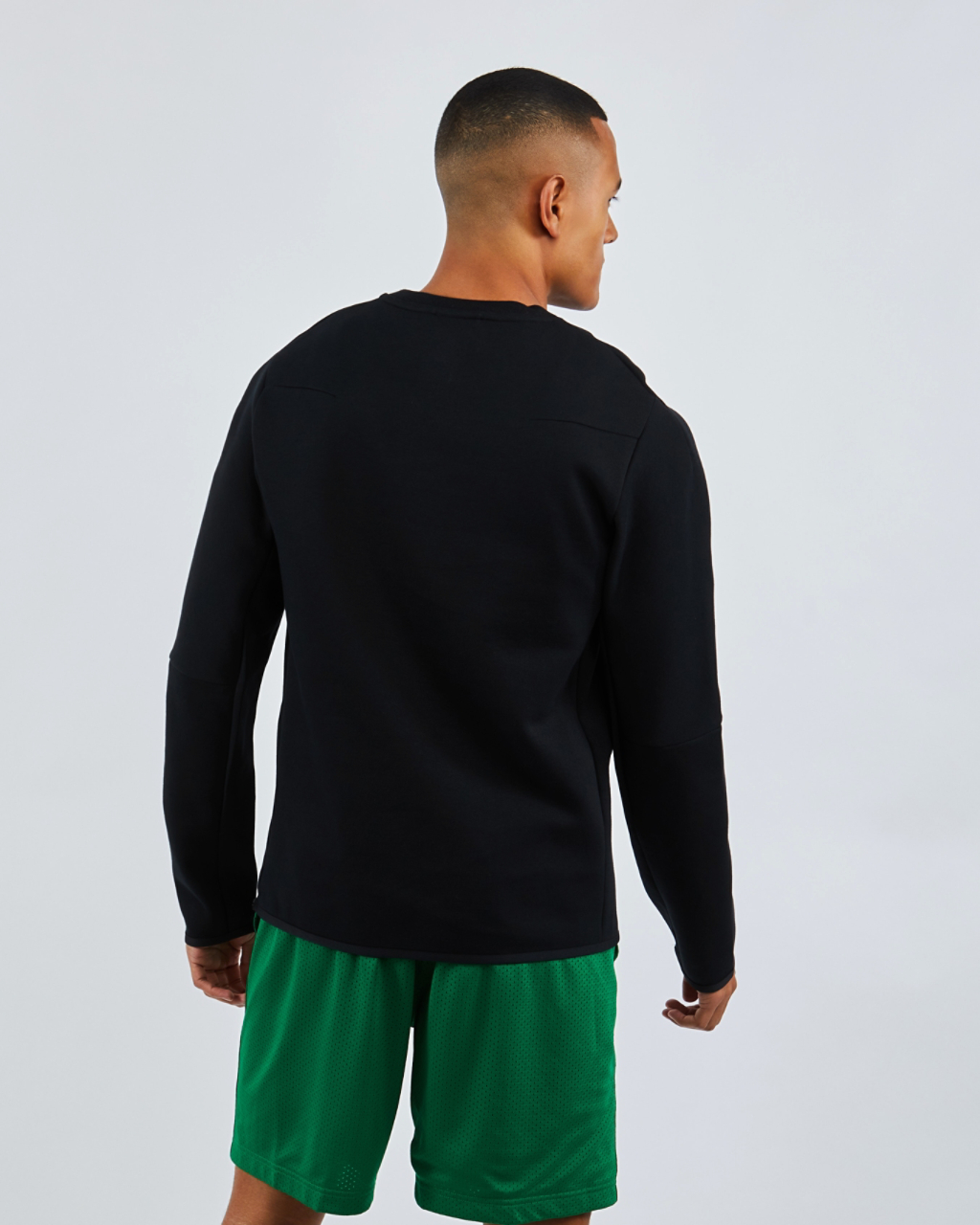 Nike Tech Fleece Image 3 of 4. Tap to open photo gallery.