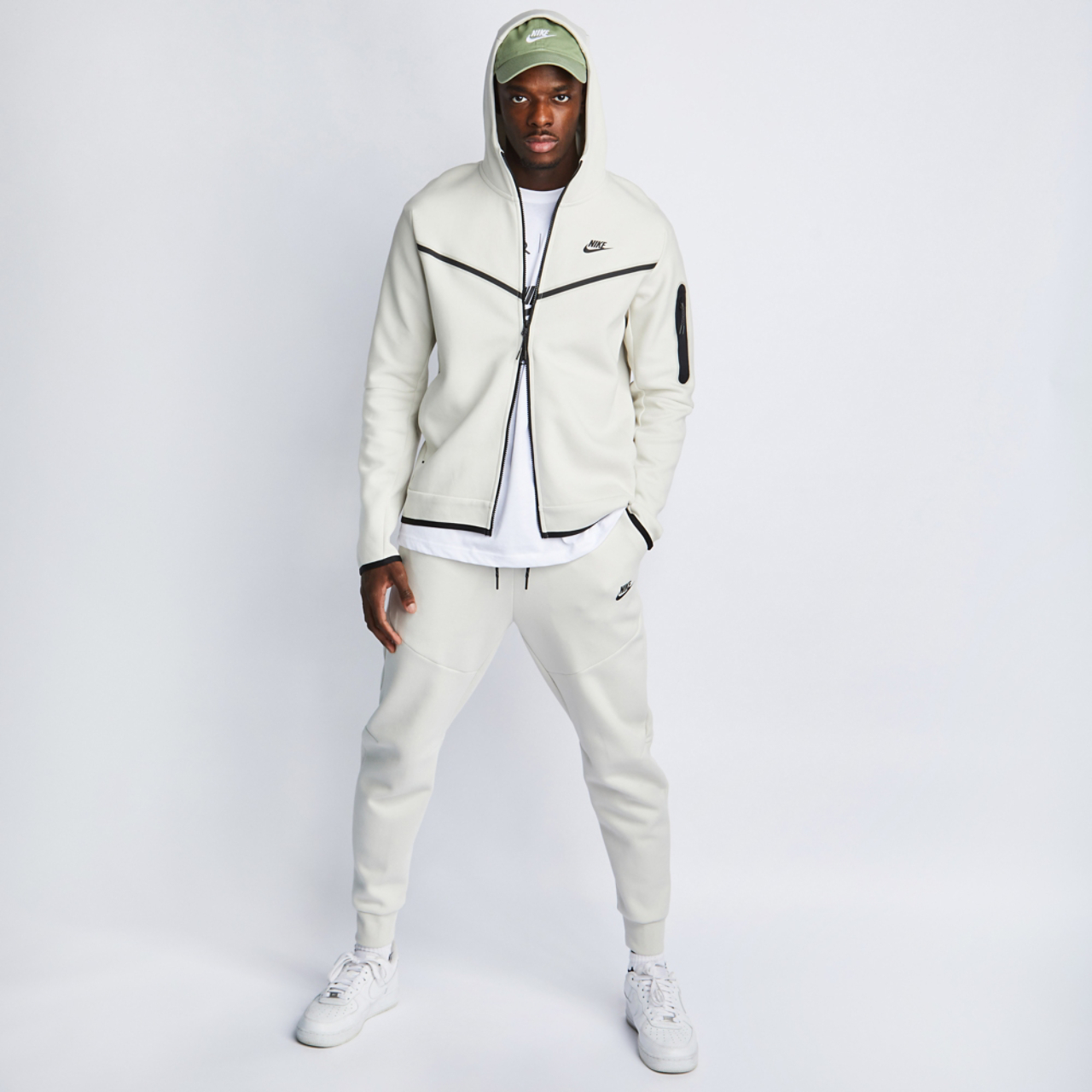 Nike Tech Fleece Full Zip Image 2 of 4. Tap to open photo gallery.