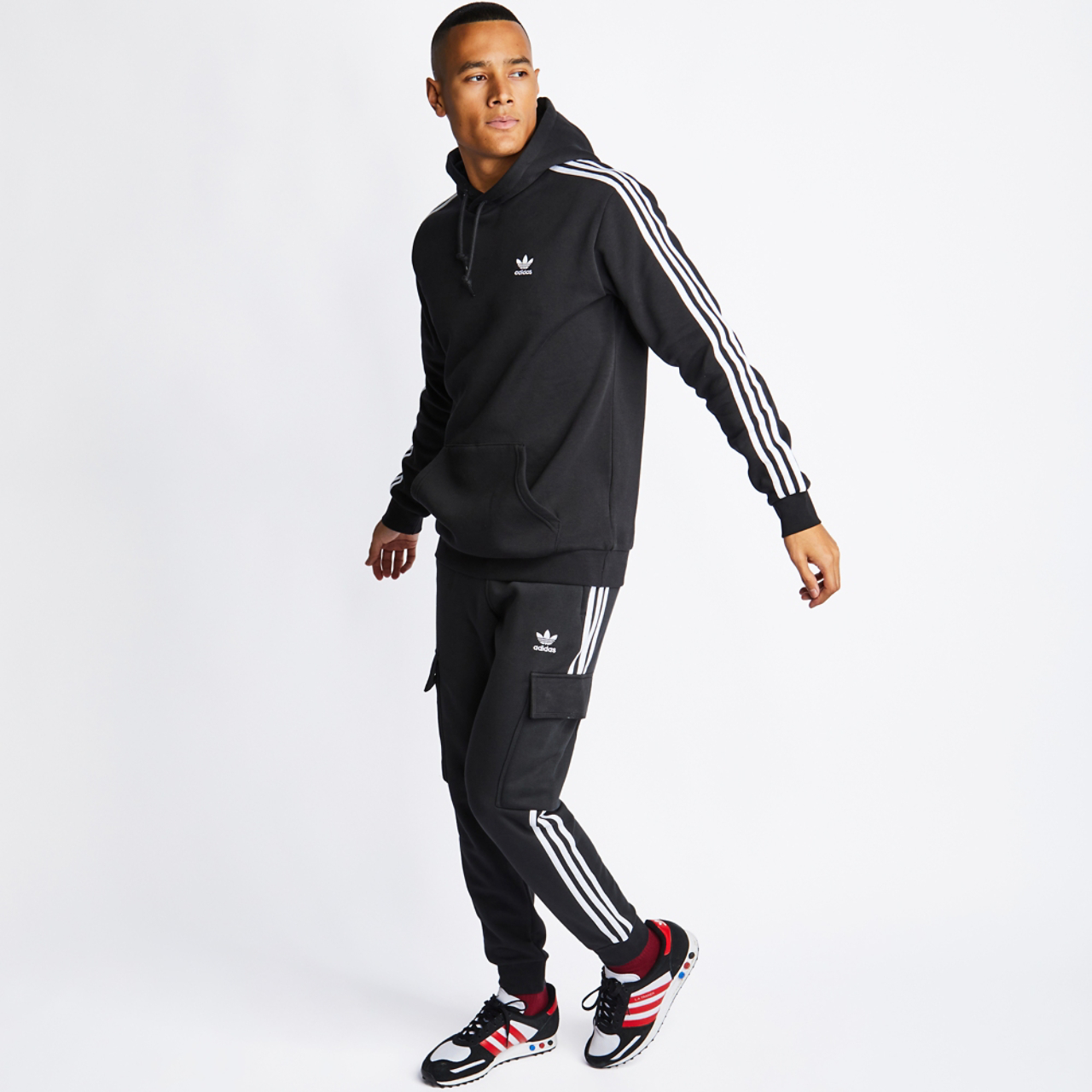 adidas Adicolor 3-Stripes Over The Head Image 2 of 4. Tap to open photo gallery.