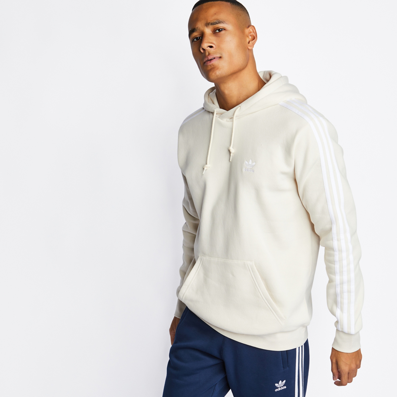 adidas adicolor Over The Head Image 4 of 4. Tap to open photo gallery.