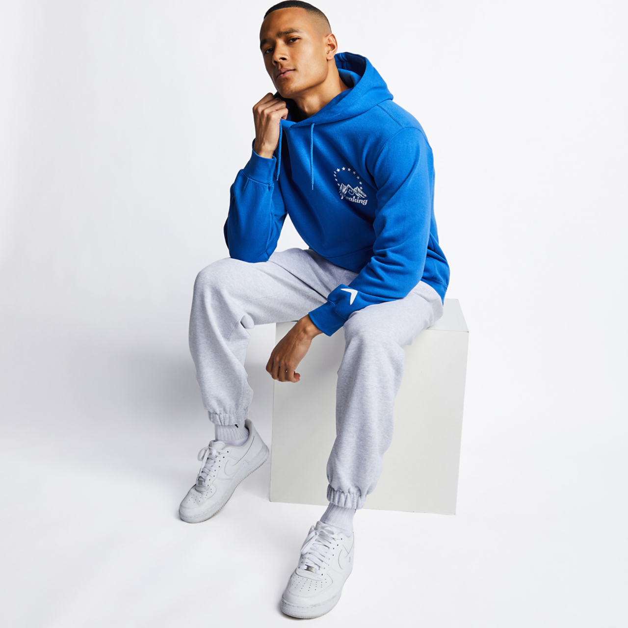 Yeti Out Peaking Over The Head Image 4 of 4. Tap to open photo gallery.