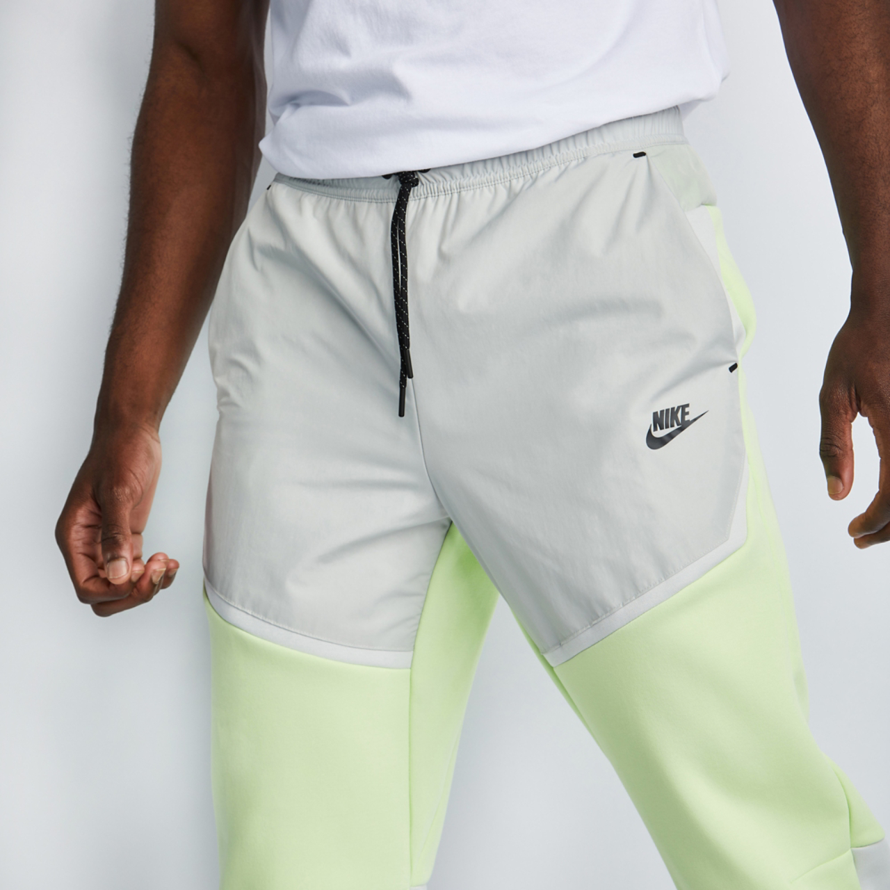 Nike Tech Mix Cuffed Pant Image 4 of 4. Tap to open photo gallery.
