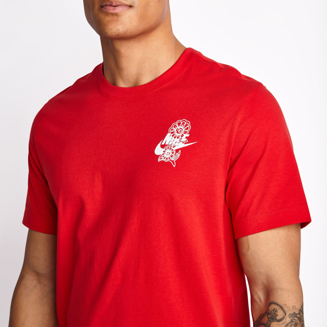Nike Sportswear Gpx Shortsleeve Tee Image 4 of 4. Tap to open photo gallery.