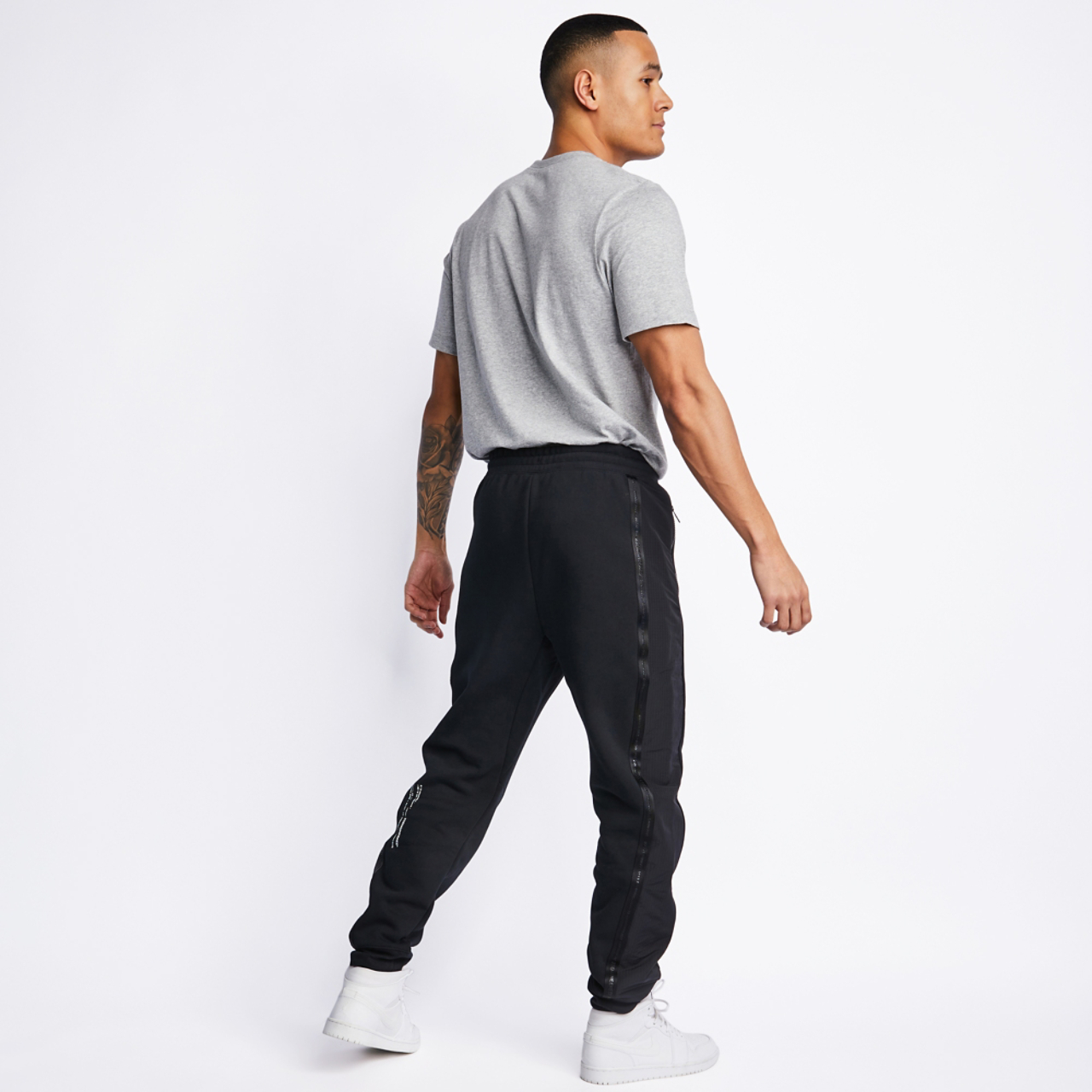 Jordan 23 Engineered  Cuffed Pant Image 3 of 4. Tap to open photo gallery.