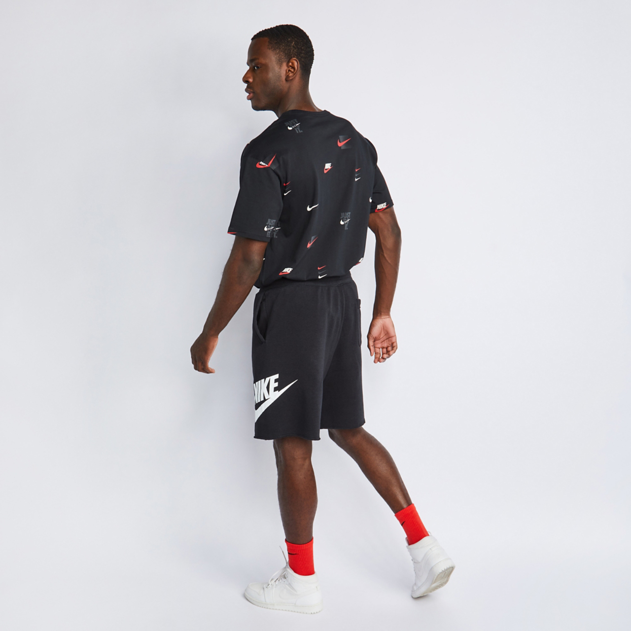 Nike Alumni Image 3 of 6. Tap to open photo gallery.