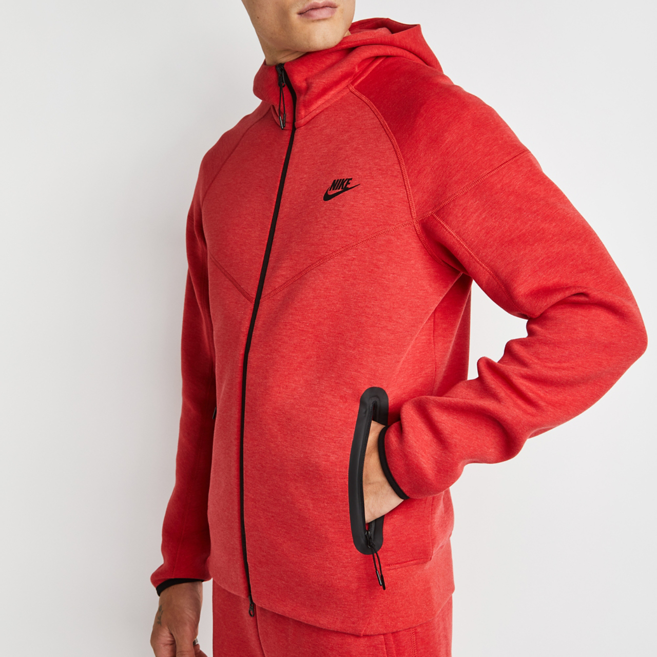 Nike Tech Fleece Image 4 of 5. Tap to open photo gallery.