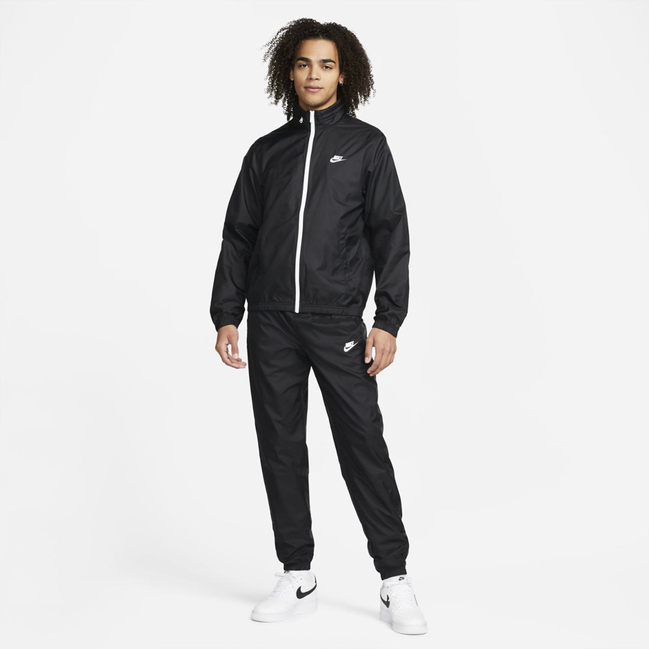 Nike Club Afbeelding 1 van 5. Tik om de fotogalerij te openen..