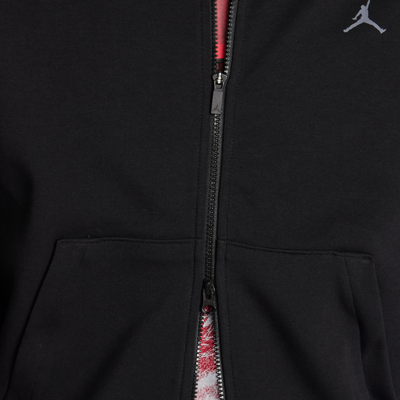 Jordan Sport Bild 8 von 8. Antippen, um die Fotogalerie zu öffnen.