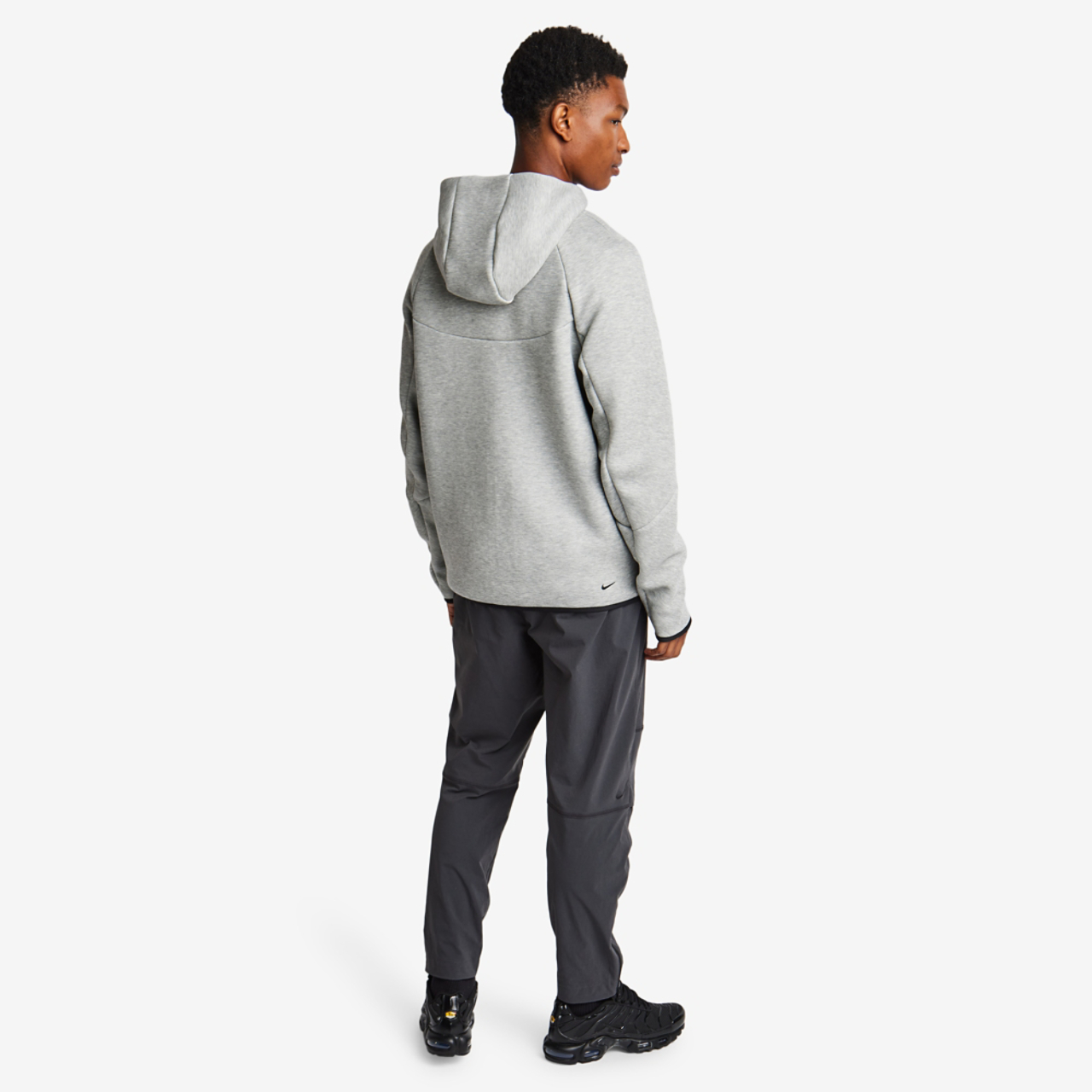 Nike Tech Fleece Image 3 of 5. Tap to open photo gallery.