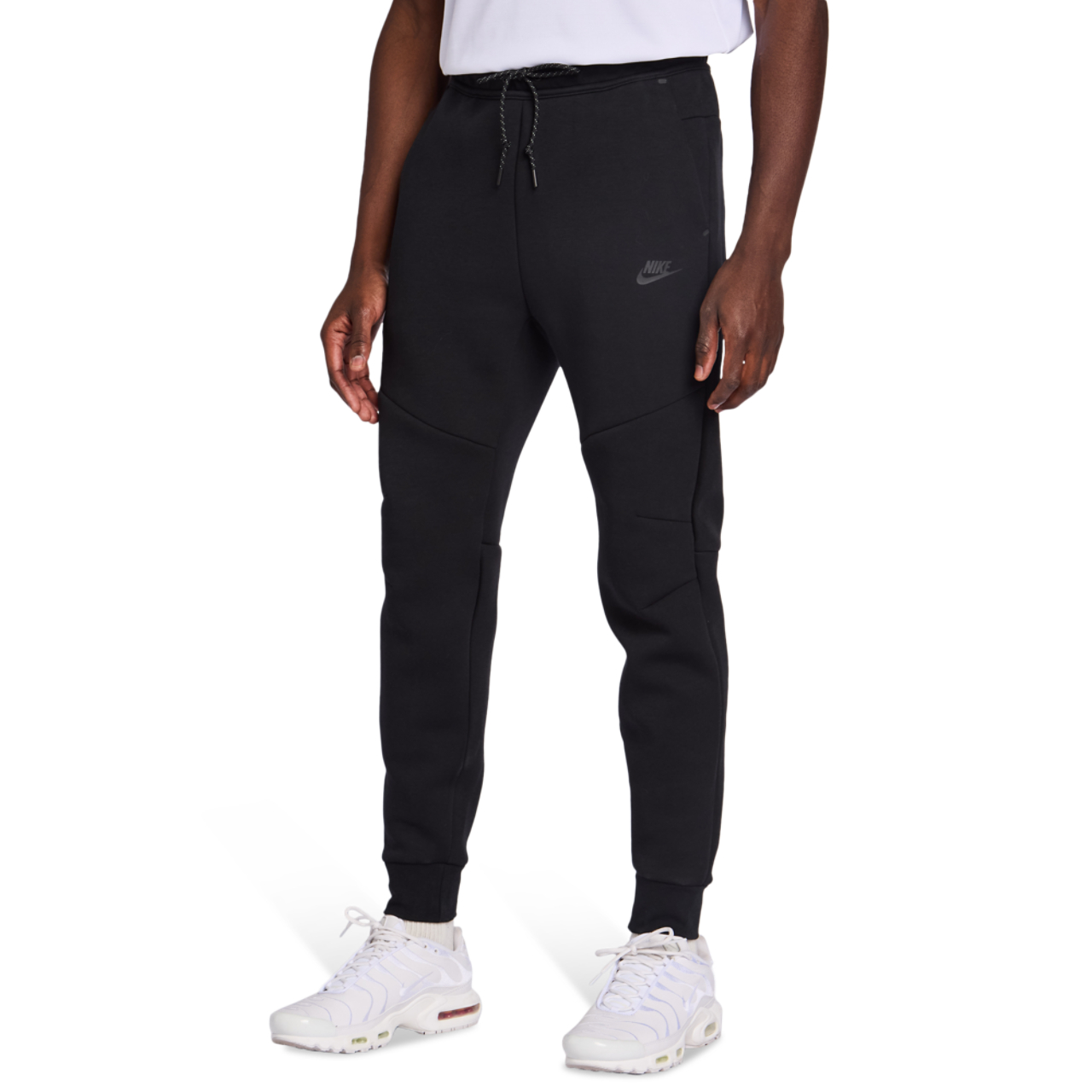 Nike Tech Fleece Image 1 of 6. Tap to open photo gallery.