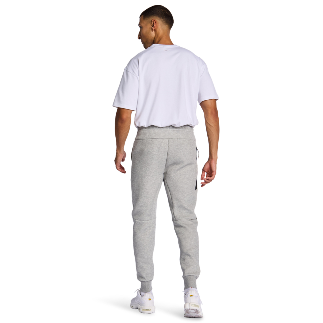 Nike Tech Fleece Afbeelding 3 van 6. Tik om de fotogalerij te openen..