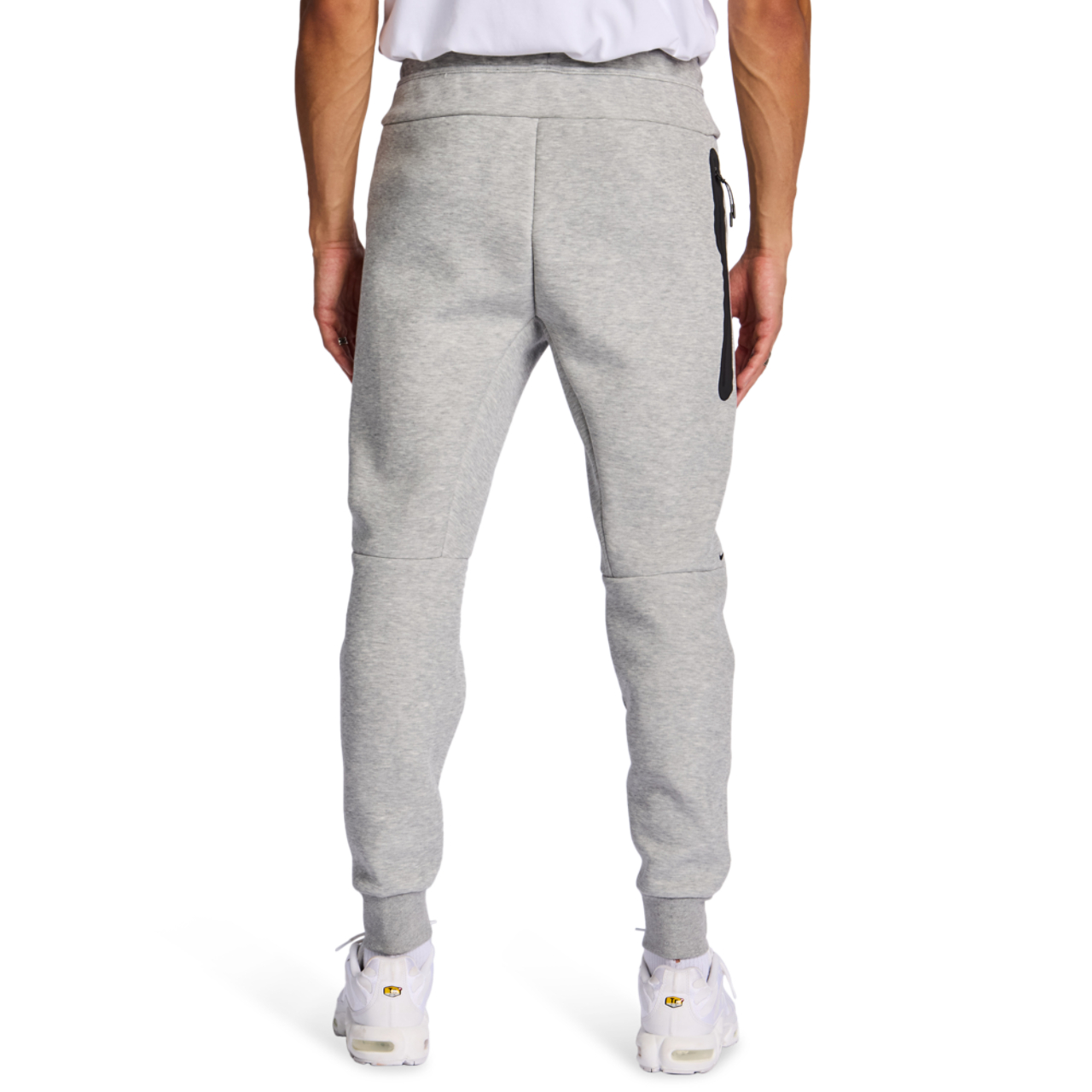 Nike Tech Fleece Afbeelding 4 van 6. Tik om de fotogalerij te openen..