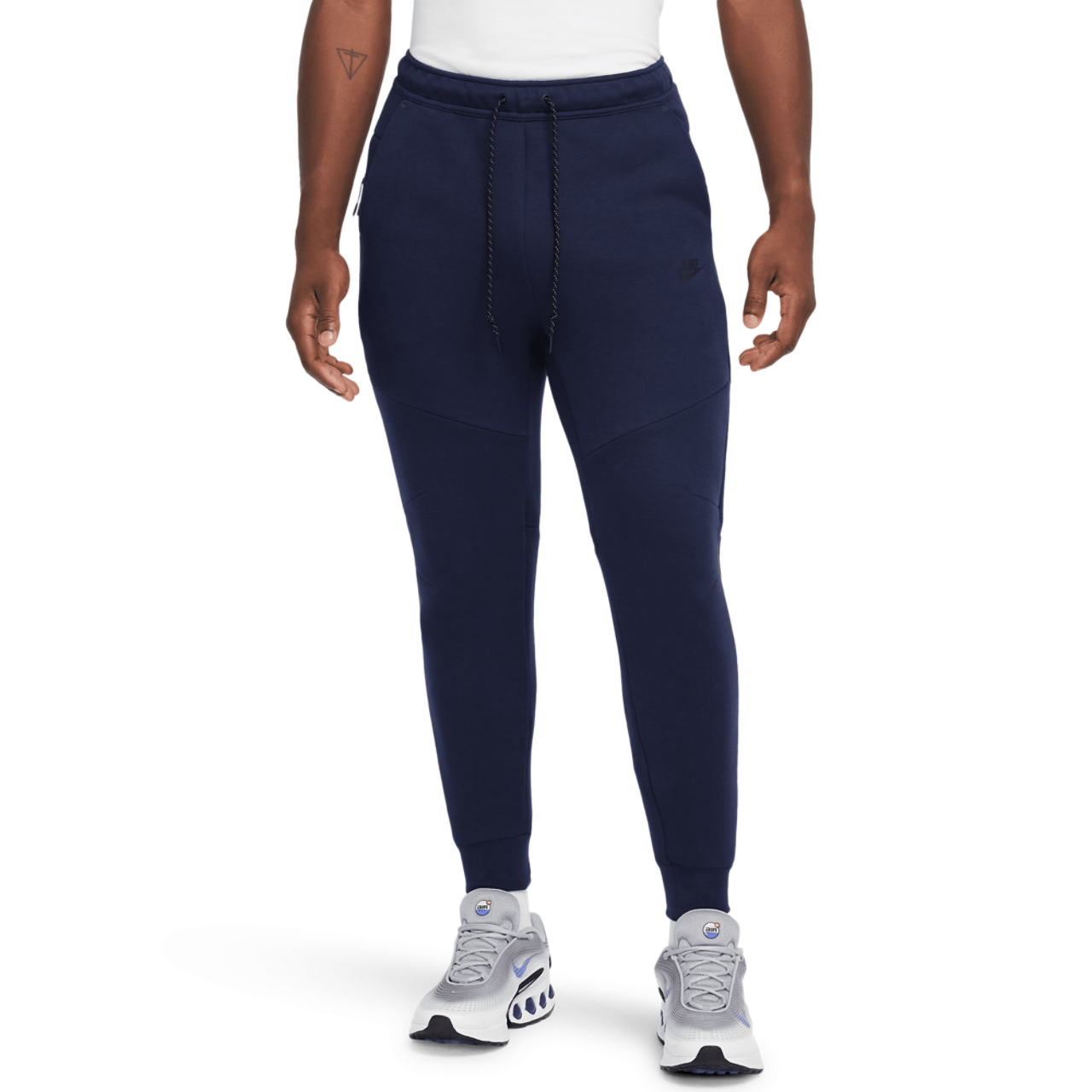 Nike Tech Fleece Immagine 1 di 5. Tocca per aprire la galleria fotografica.