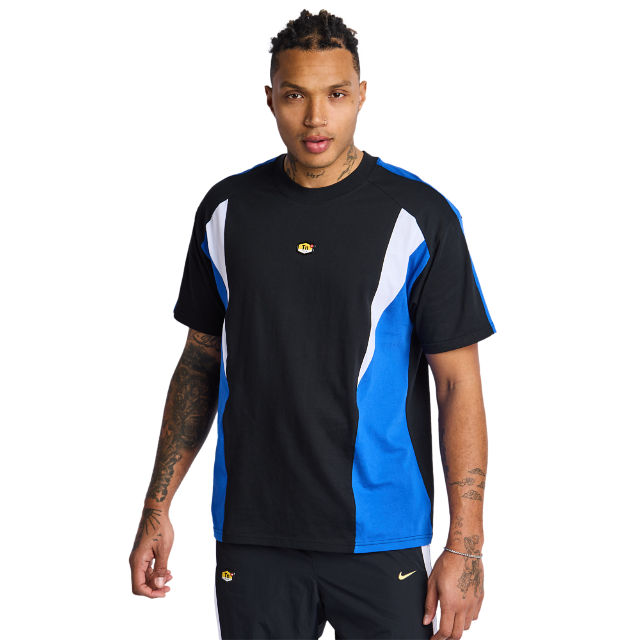 Nike Tuned Image 1 sur 4. Appuyez pour ouvrir la galerie de photos.