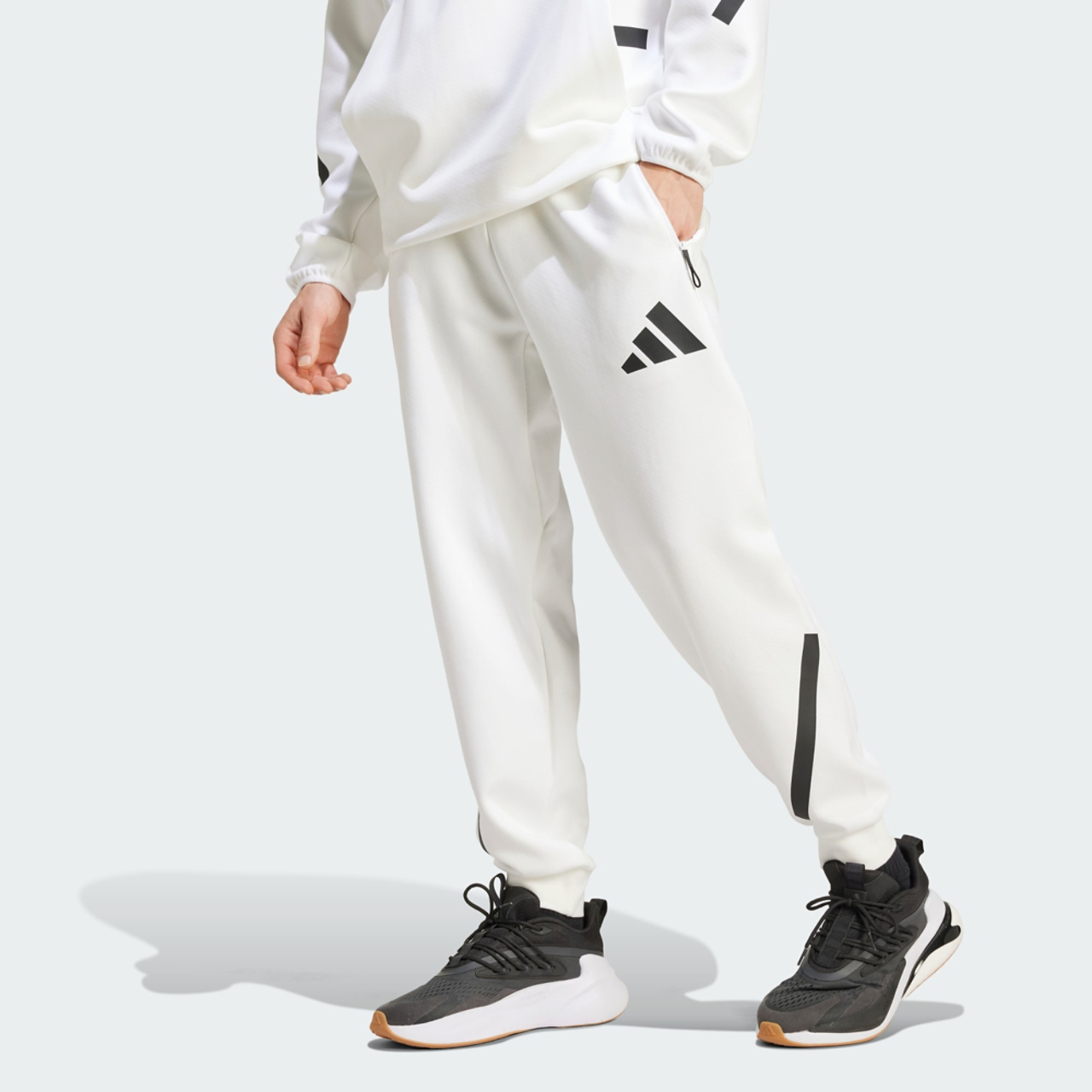 adidas Z.N.E. Tracksuit Immagine 1 di 5. Tocca per aprire la galleria fotografica.