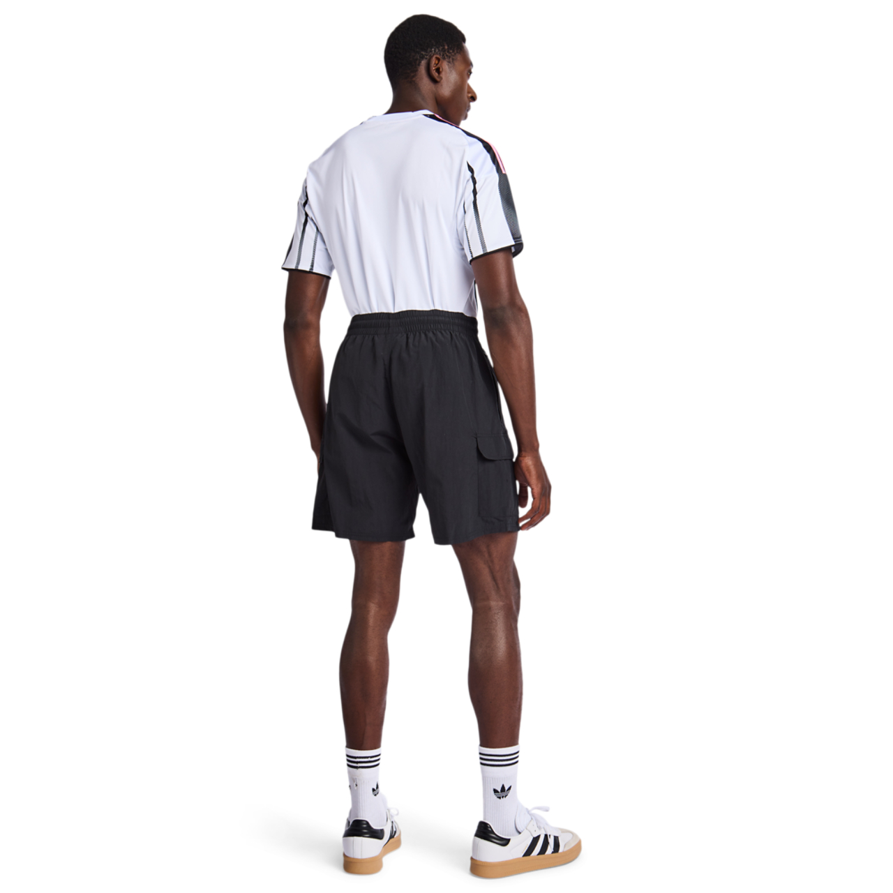 adidas Essential Afbeelding 3 van 4. Tik om de fotogalerij te openen..