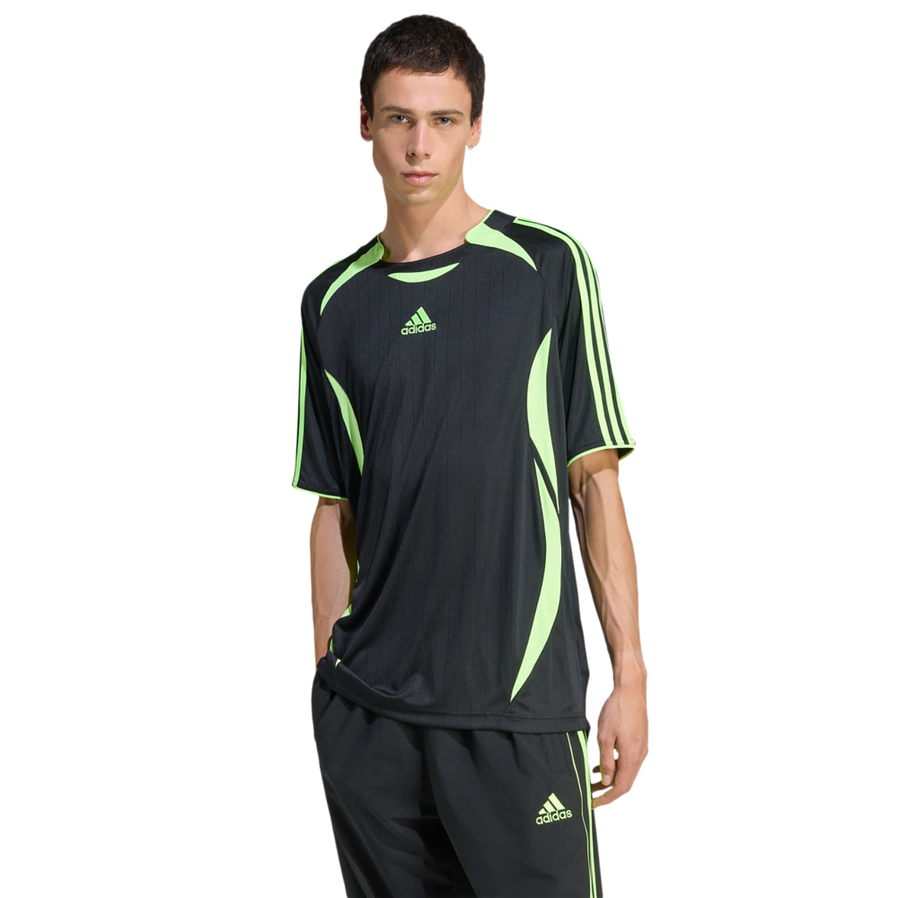 adidas Teamgeist Imagen 1 de 4. Toque para abrir la galería de fotos.