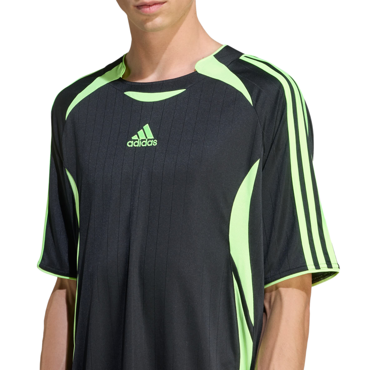 adidas Teamgeist Imagen 4 de 4. Toque para abrir la galería de fotos.