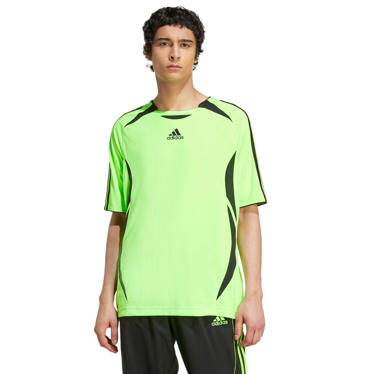 adidas Teamgeist Imagen 1 de 4. Toque para abrir la galería de fotos.