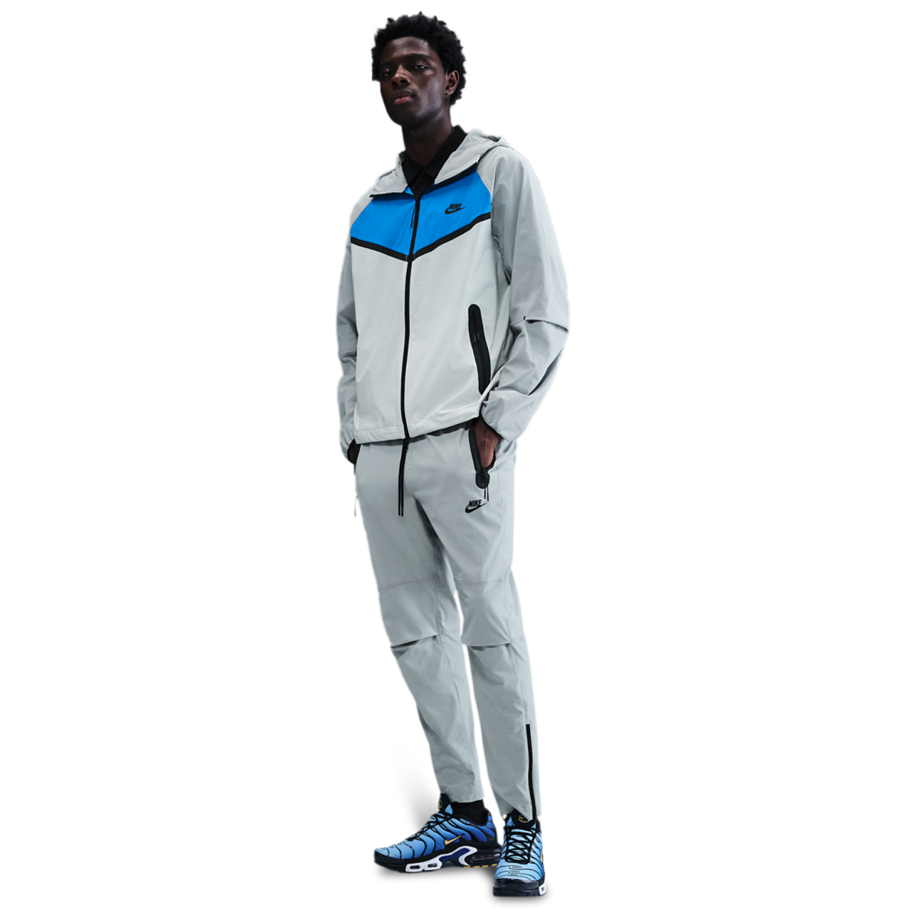 Nike Tech Woven Image 4 sur 5. Appuyez pour ouvrir la galerie de photos.