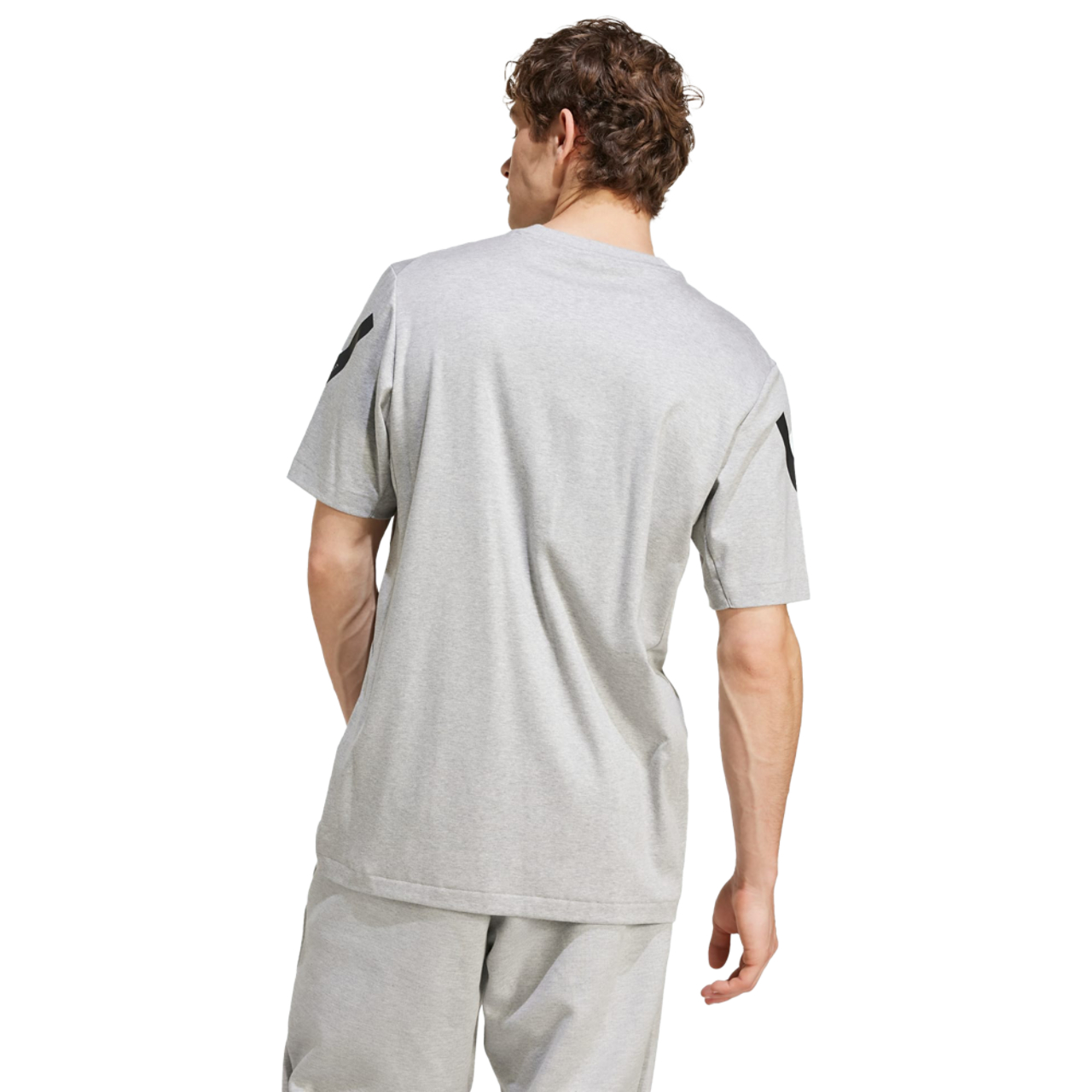 adidas Z.N.E. Imagen 2 de 4. Toque para abrir la galería de fotos.