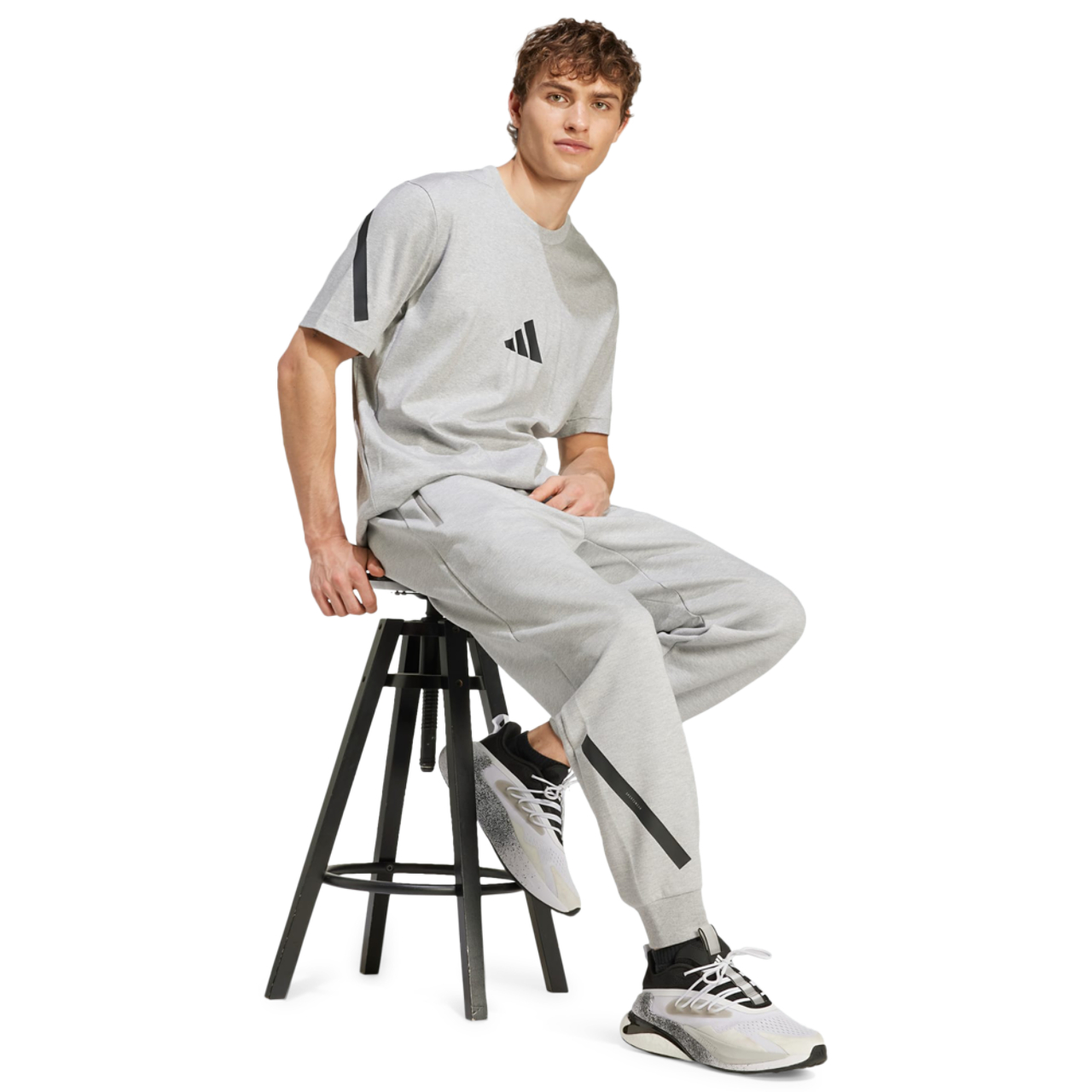adidas Z.N.E. Imagen 3 de 4. Toque para abrir la galería de fotos.