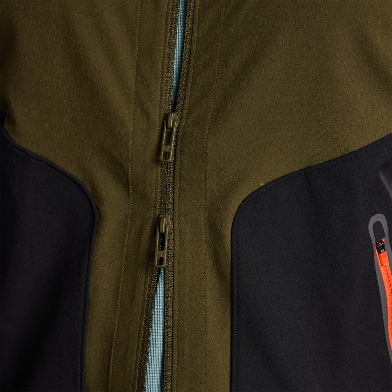 Under Armour Unstoppable Image 6 sur 7. Appuyez pour ouvrir la galerie de photos.