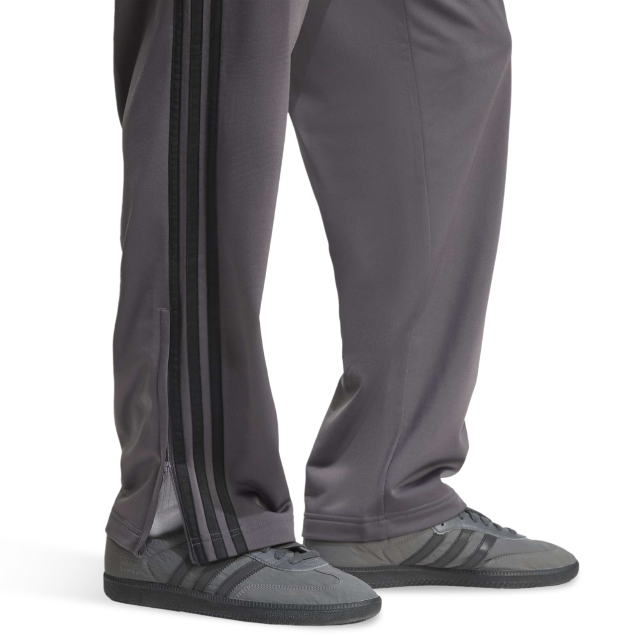 adidas Firebird Bild 4 von 5. Antippen, um die Fotogalerie zu öffnen.