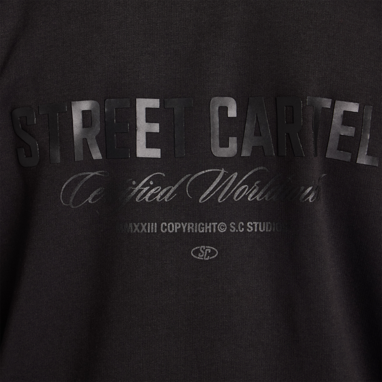 Street Cartel Russo Bild 8 von 8. Antippen, um die Fotogalerie zu öffnen.