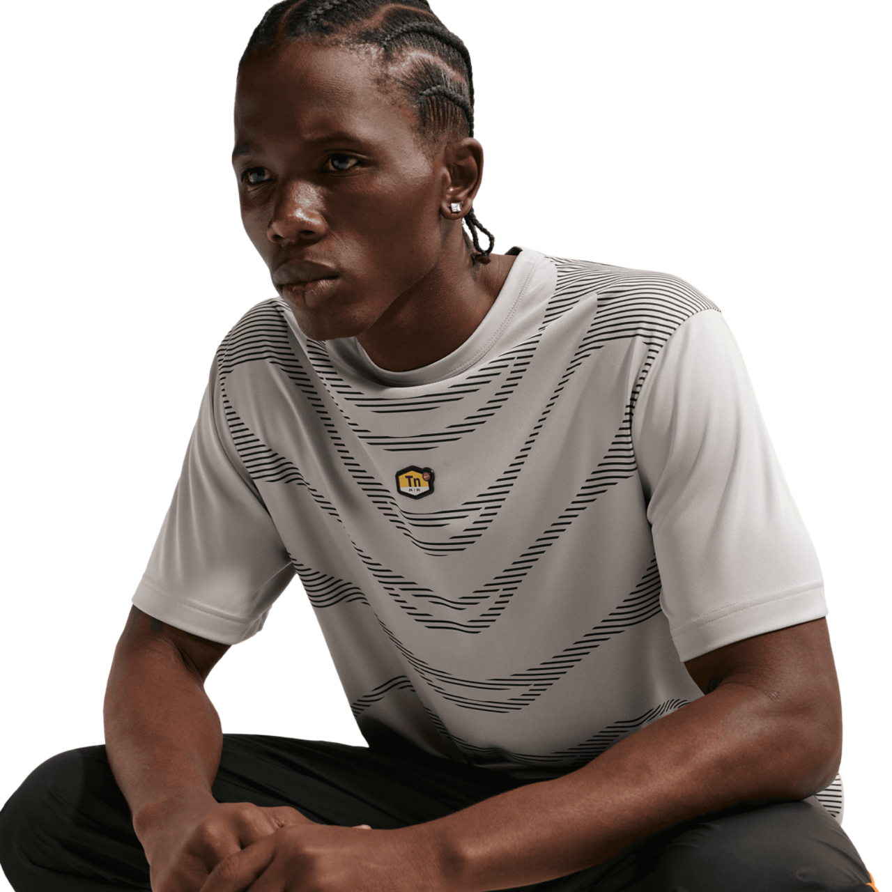 Nike Tuned Afbeelding 4 van 4. Tik om de fotogalerij te openen..
