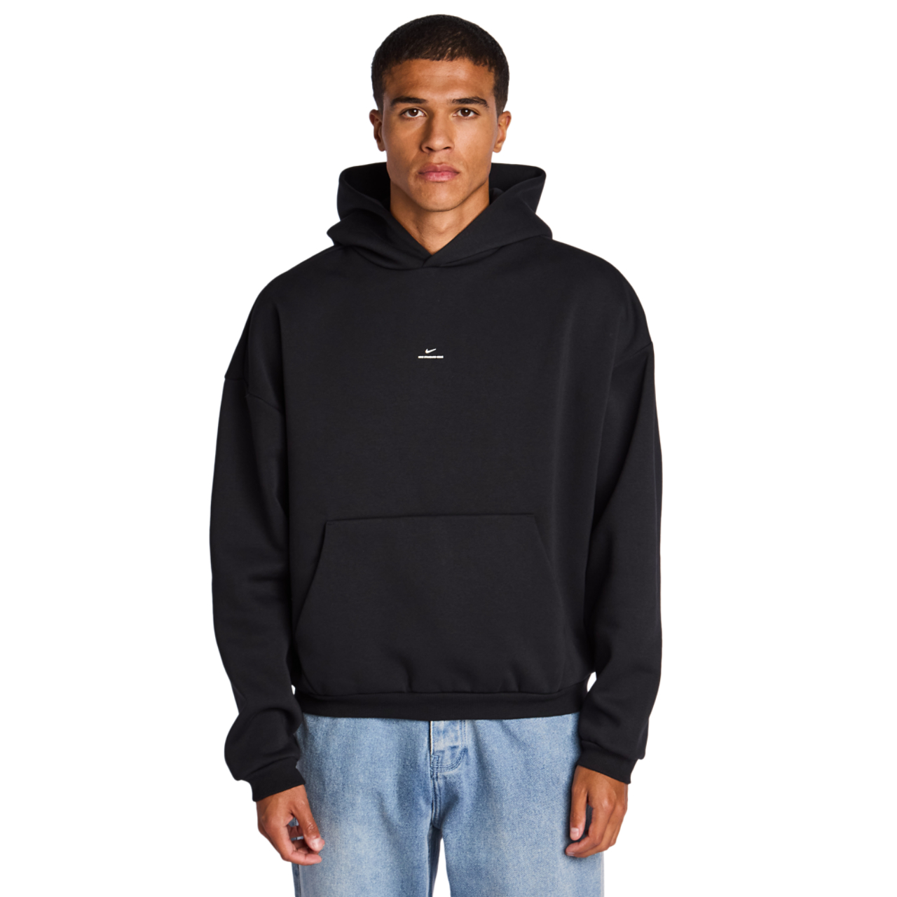 Nike Standard Issue Bild 1 von 8. Antippen, um die Fotogalerie zu öffnen.