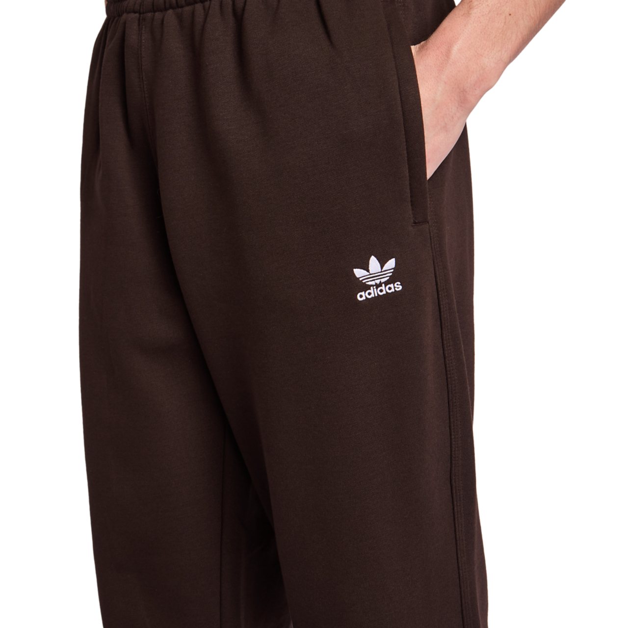 adidas Adicolor Essentials Bild 6 von 6. Antippen, um die Fotogalerie zu öffnen.