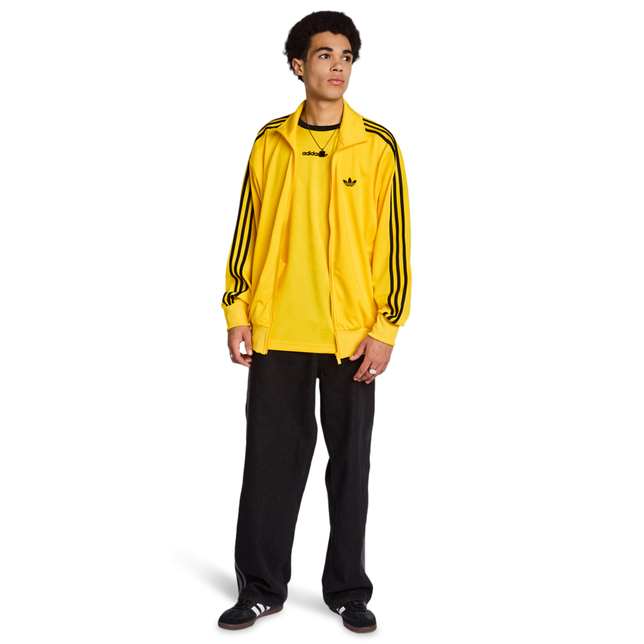 adidas Firebird Imagen 2 de 6. Toque para abrir la galería de fotos.