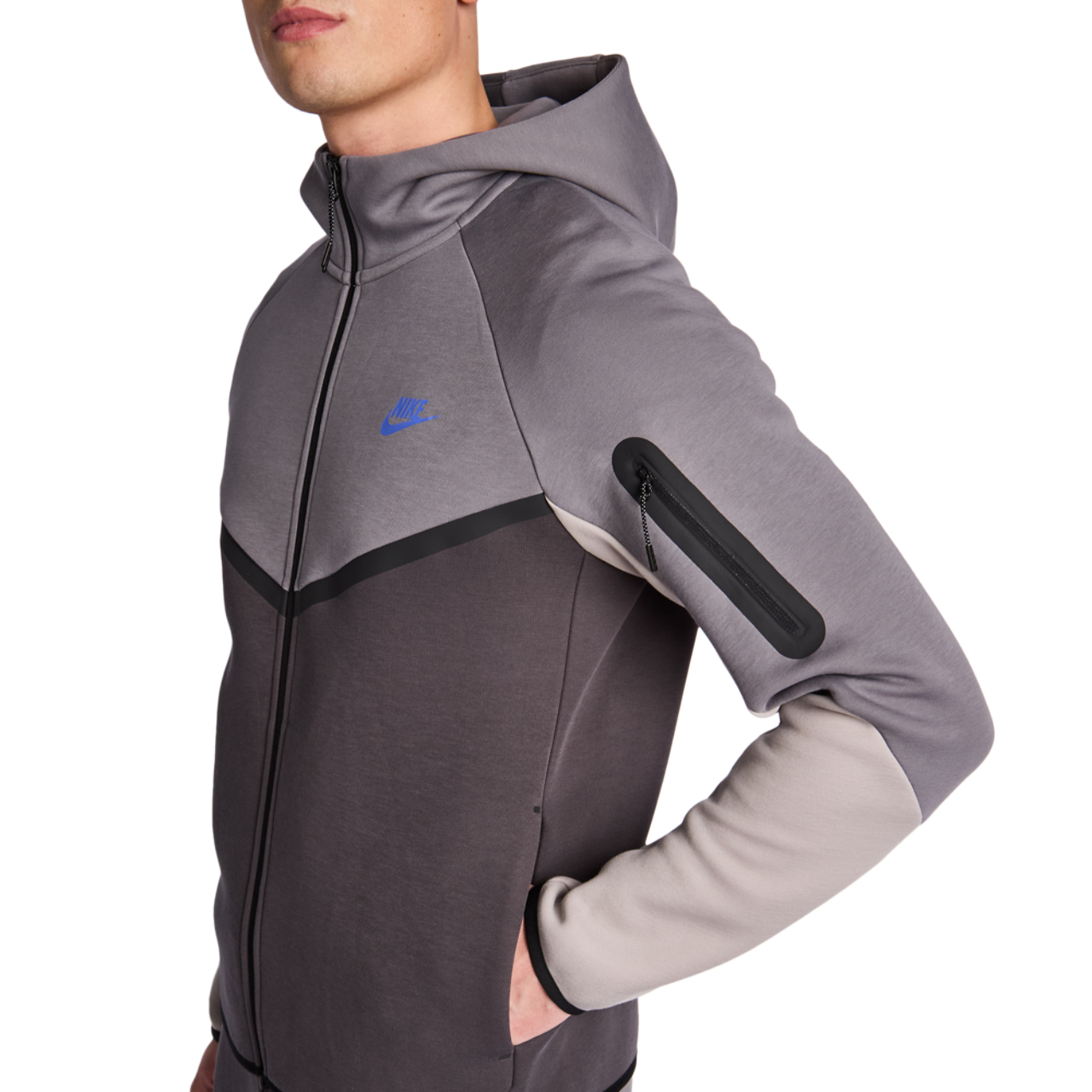 Nike Tech Fleece Image 5 sur 6. Appuyez pour ouvrir la galerie de photos.