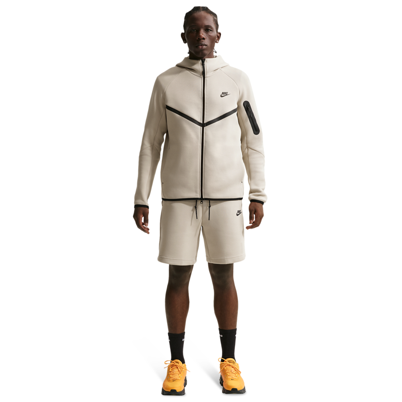 Nike Tech Fleece Imagen 4 de 5. Toque para abrir la galería de fotos.