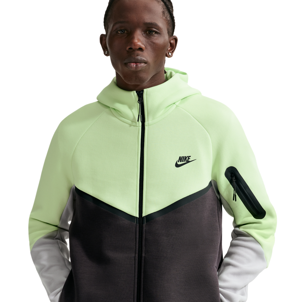 Nike Tech Fleece Immagine 1 di 5. Tocca per aprire la galleria fotografica.