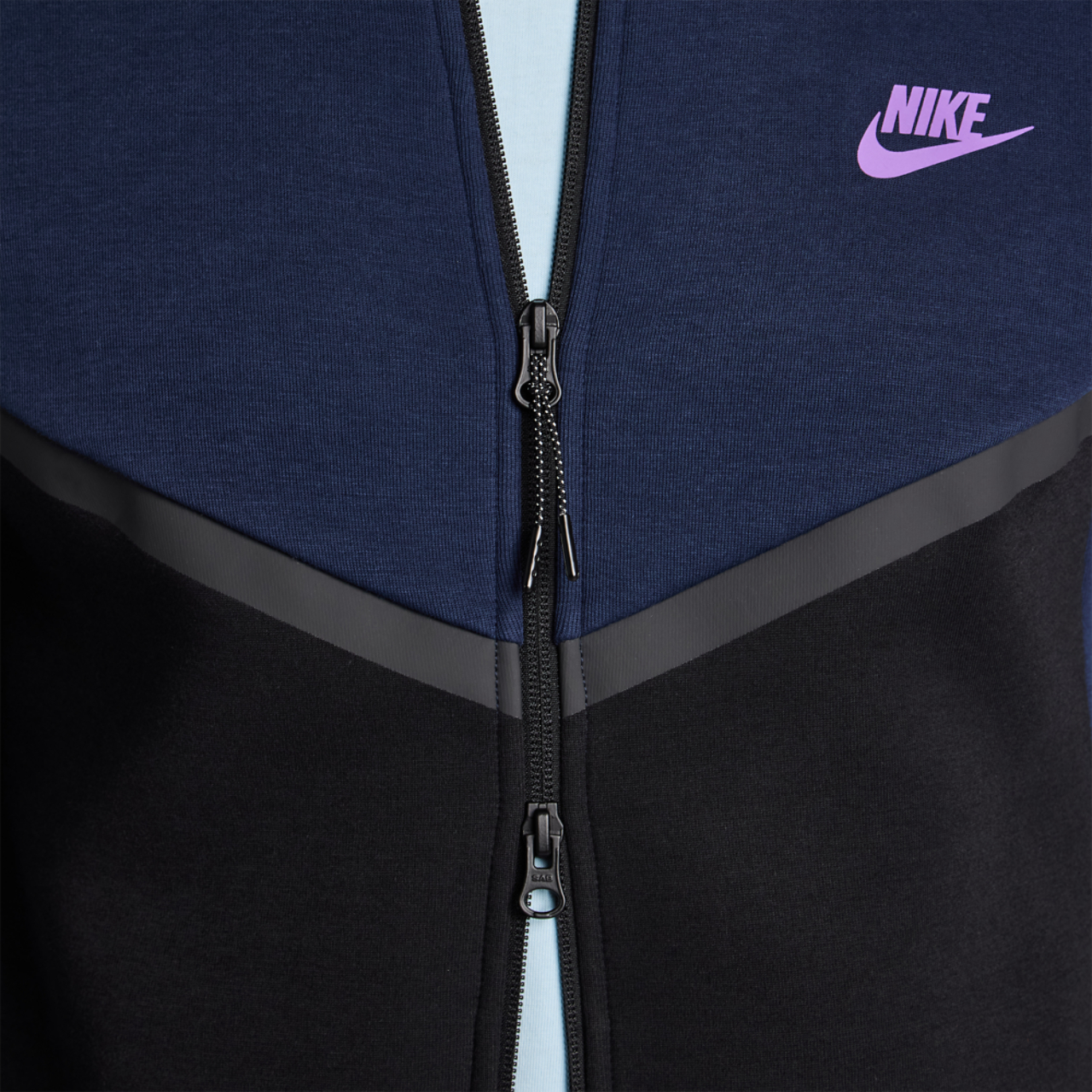 Nike Tech Fleece Immagine 8 di 8. Tocca per aprire la galleria fotografica.