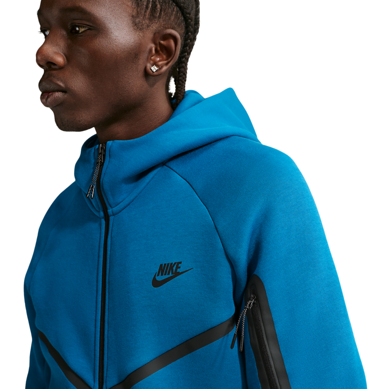 Nike Tech Fleece Image 3 of 5. Tap to open photo gallery.