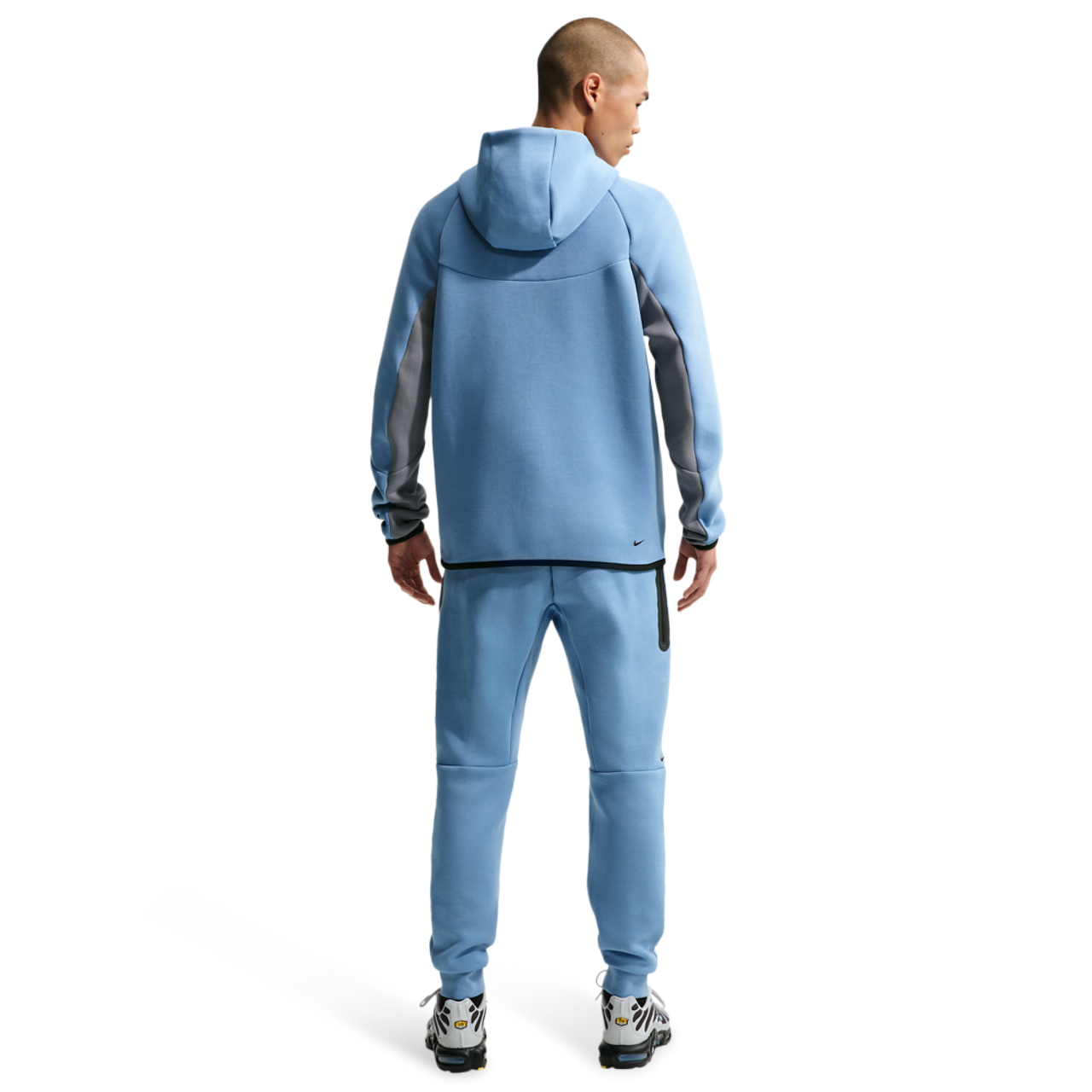 Nike Tech Fleece Image 5 sur 5. Appuyez pour ouvrir la galerie de photos.