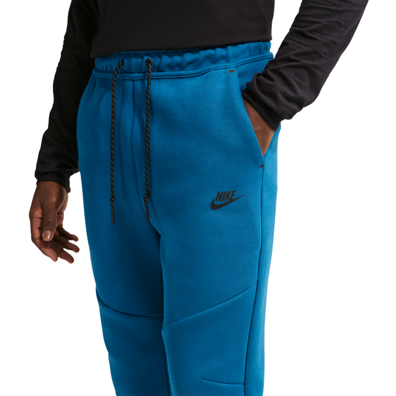 Nike Tech Fleece Image 1 of 5. Tap to open photo gallery.
