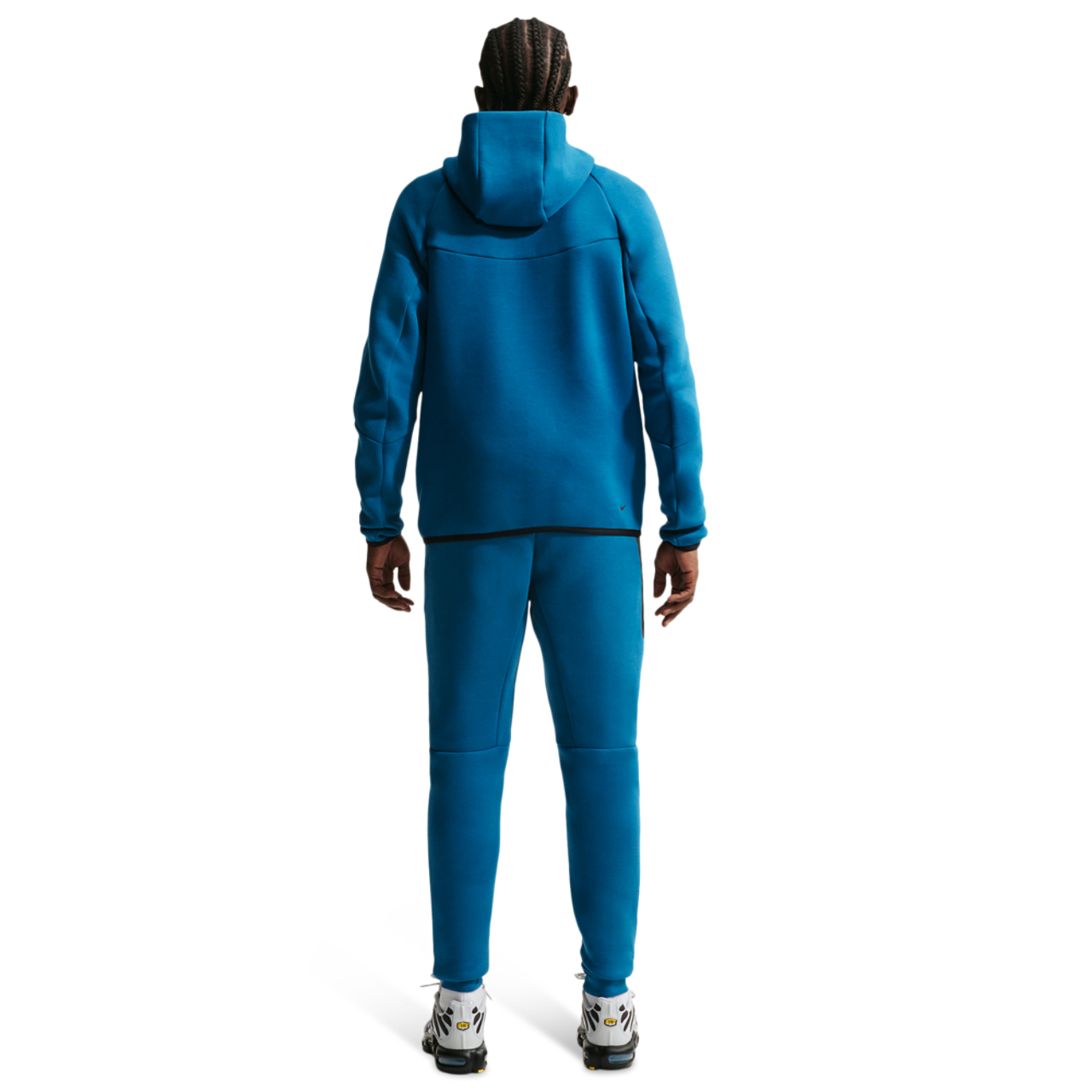 Nike Tech Fleece Image 5 of 5. Tap to open photo gallery.