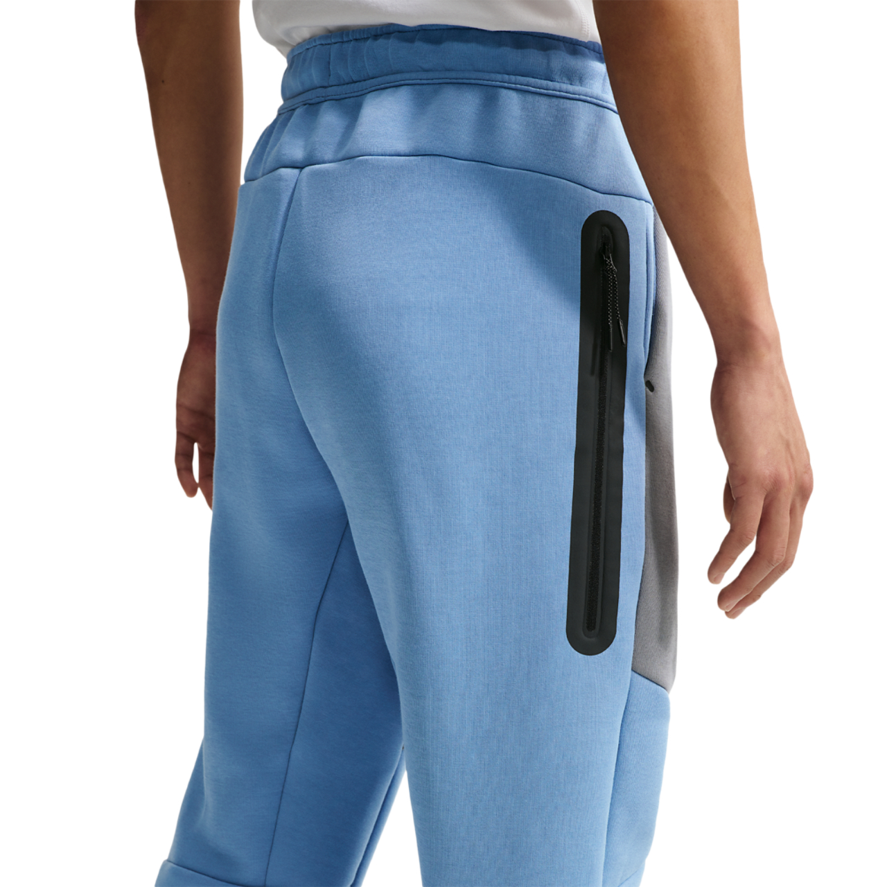 Nike Tech Fleece Bild 2 von 5. Antippen, um die Fotogalerie zu öffnen.