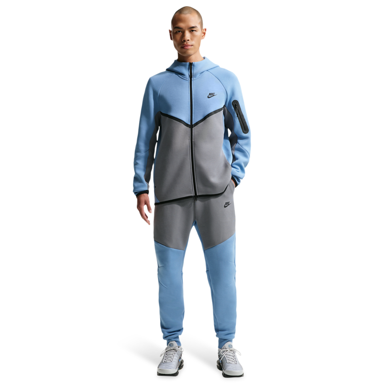 Nike Tech Fleece Bild 4 von 5. Antippen, um die Fotogalerie zu öffnen.